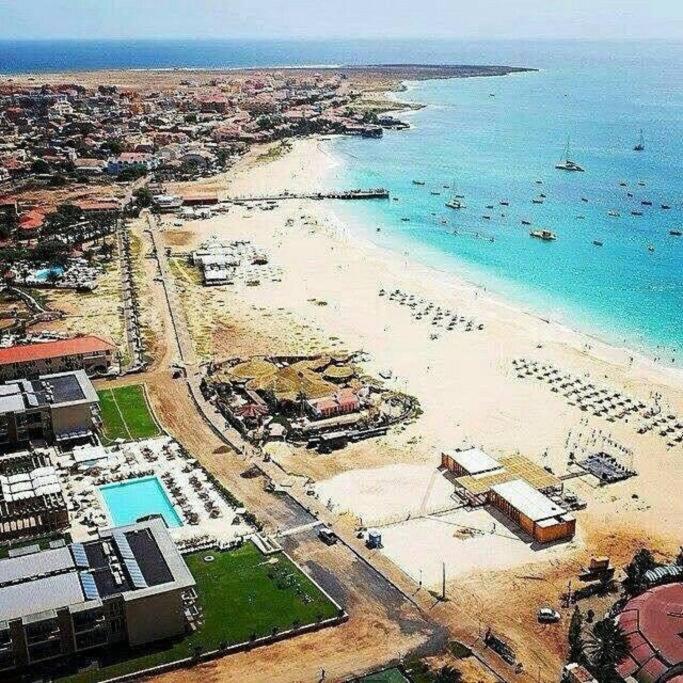 Appartamento Bright, Luxury And Modern Less Than 500M -Beach Santa Maria Esterno foto